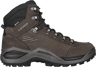 Wanderschuhe für breite Füße: Der Guide für Männer mit Format